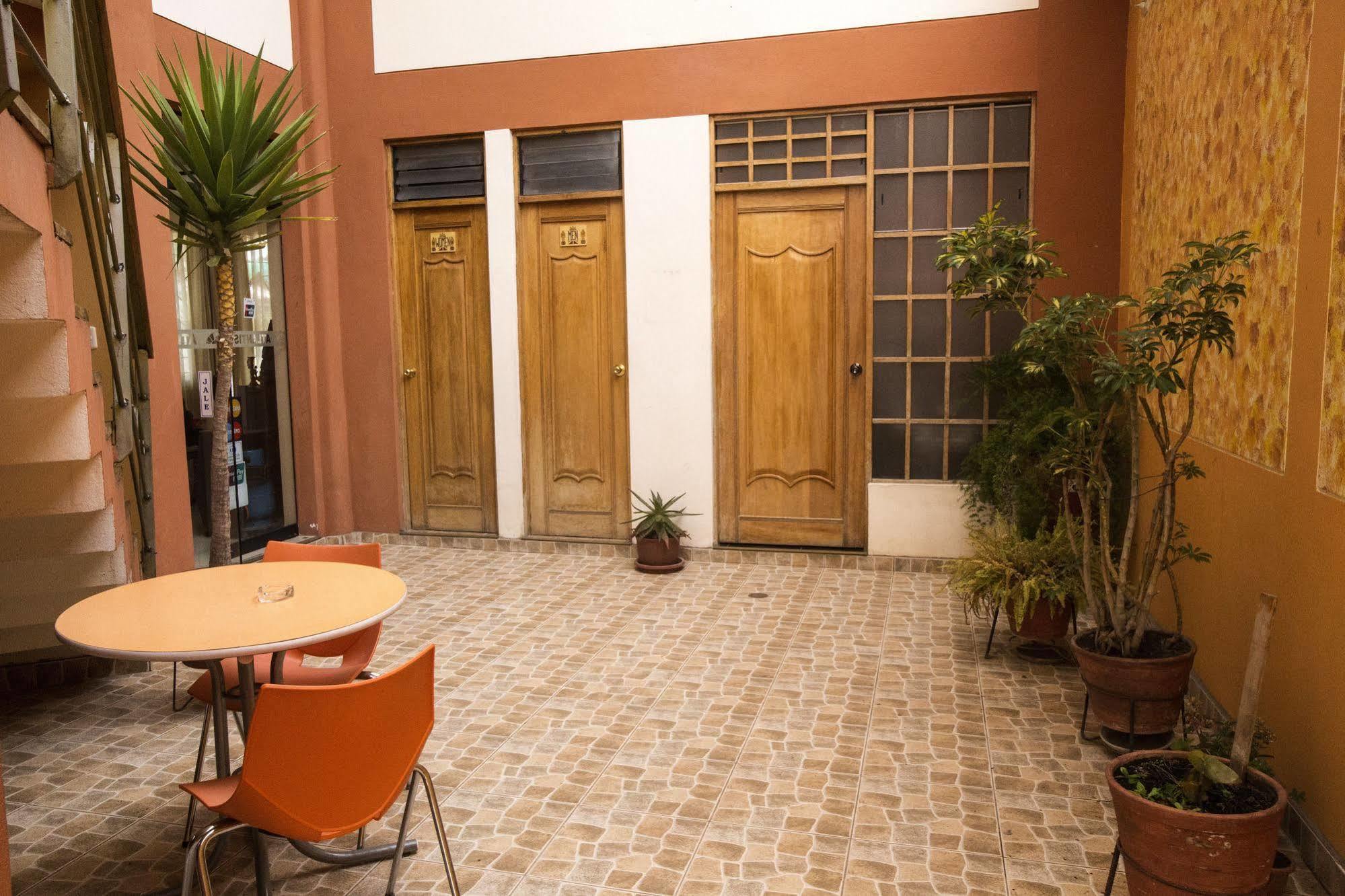 Hostal Atlantis Cuzco Exterior foto